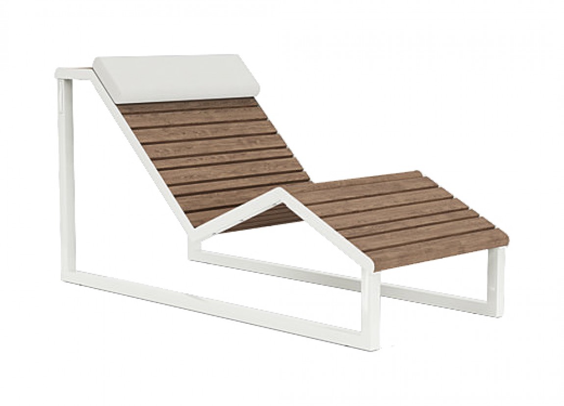 outdoor lounge chair