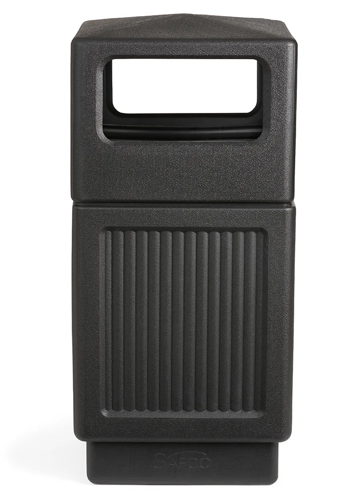 Outdoor Trash Can with Lid