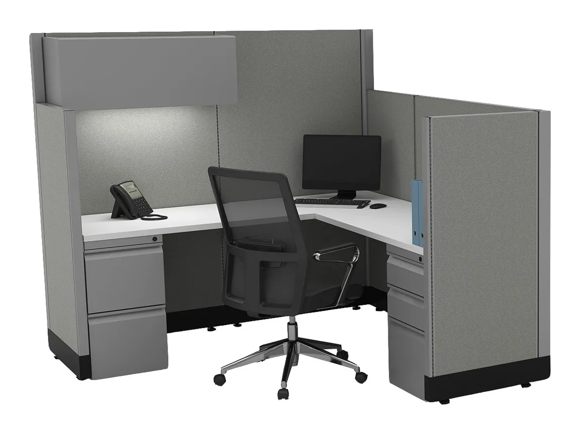 L Shaped Cubicle with Power