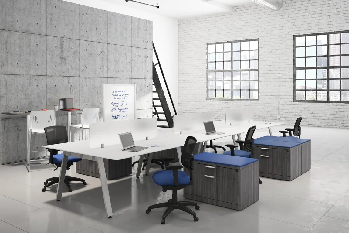 6 Person Workstation with Storage