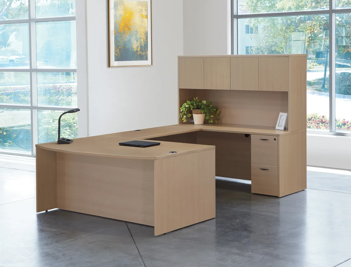 U Shaped Desk with Hutch