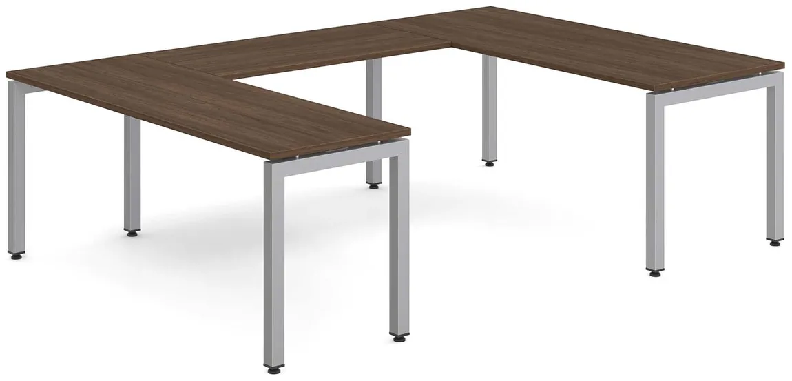 U Shaped Desk with Metal Legs