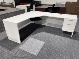 White L Shaped Desk with Keyboard Tray